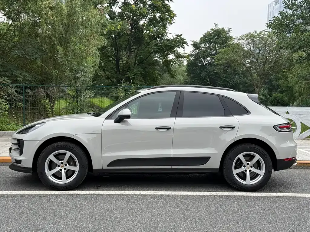 Porsche Macan — фото 8