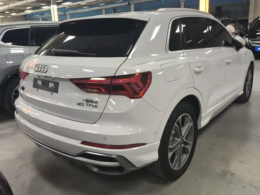 Audi Q3 — фото 9