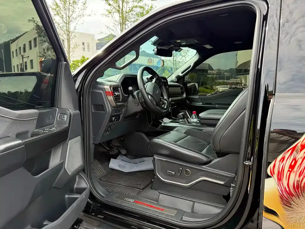 Ford F-150 Raptor — фото 10