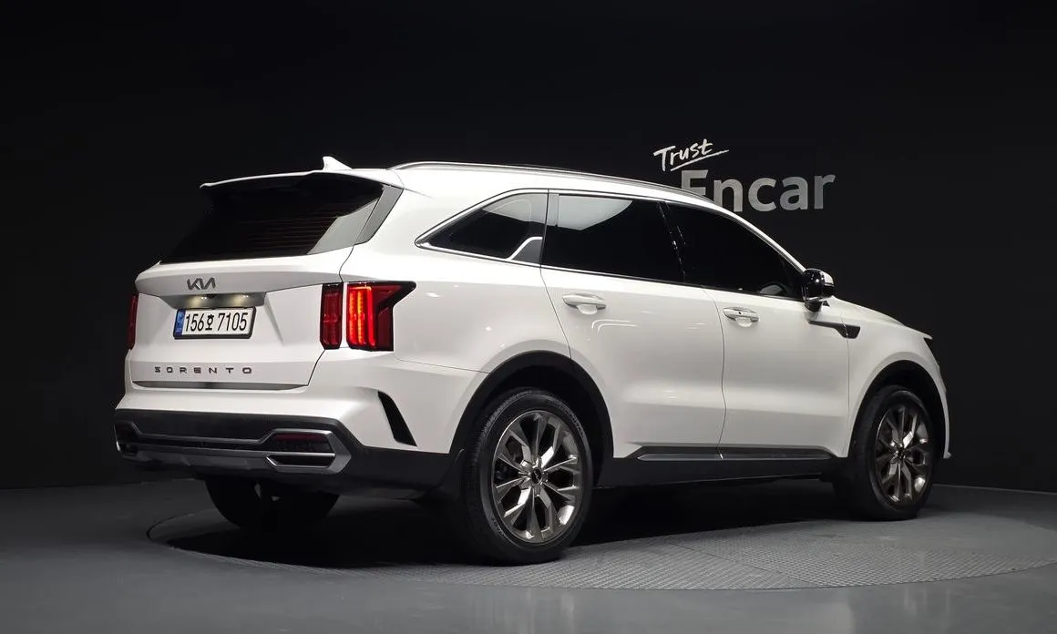 Kia Sorento — фото 8