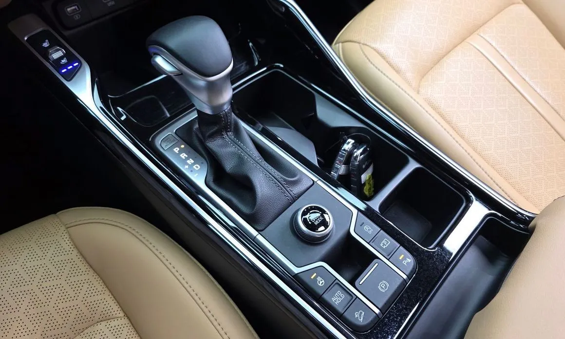 Kia Sorento — фото 5
