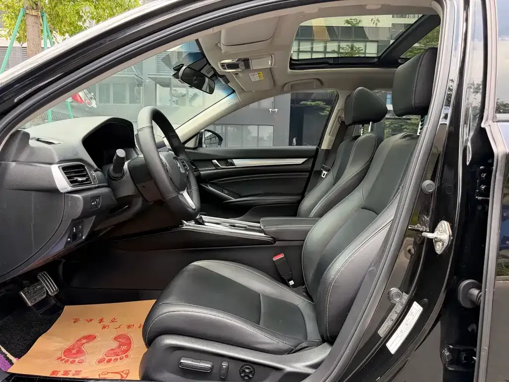 Honda Accord — фото 5