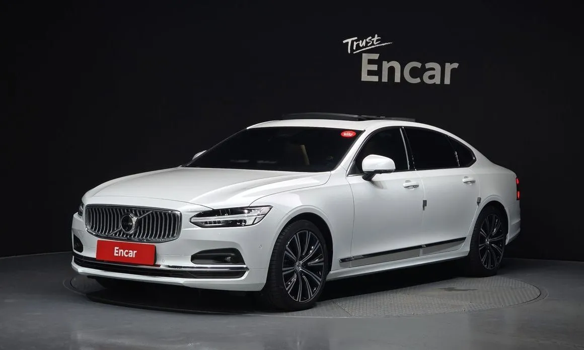 Volvo S90 — фото 1