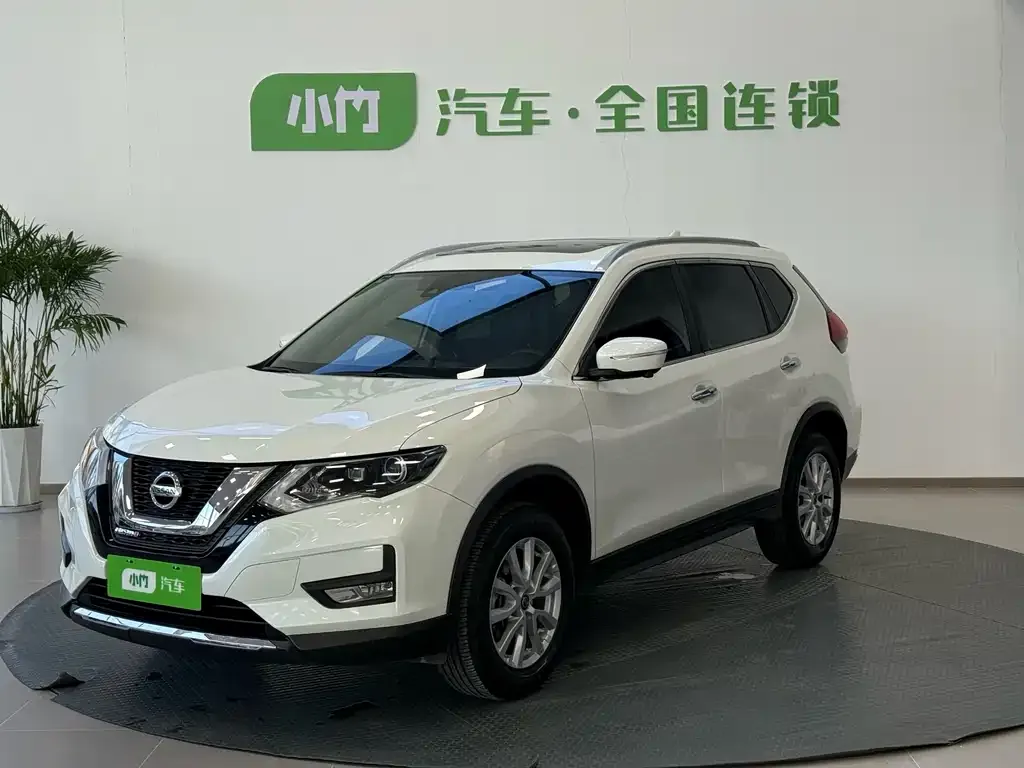 Nissan X-Trail — фото 1