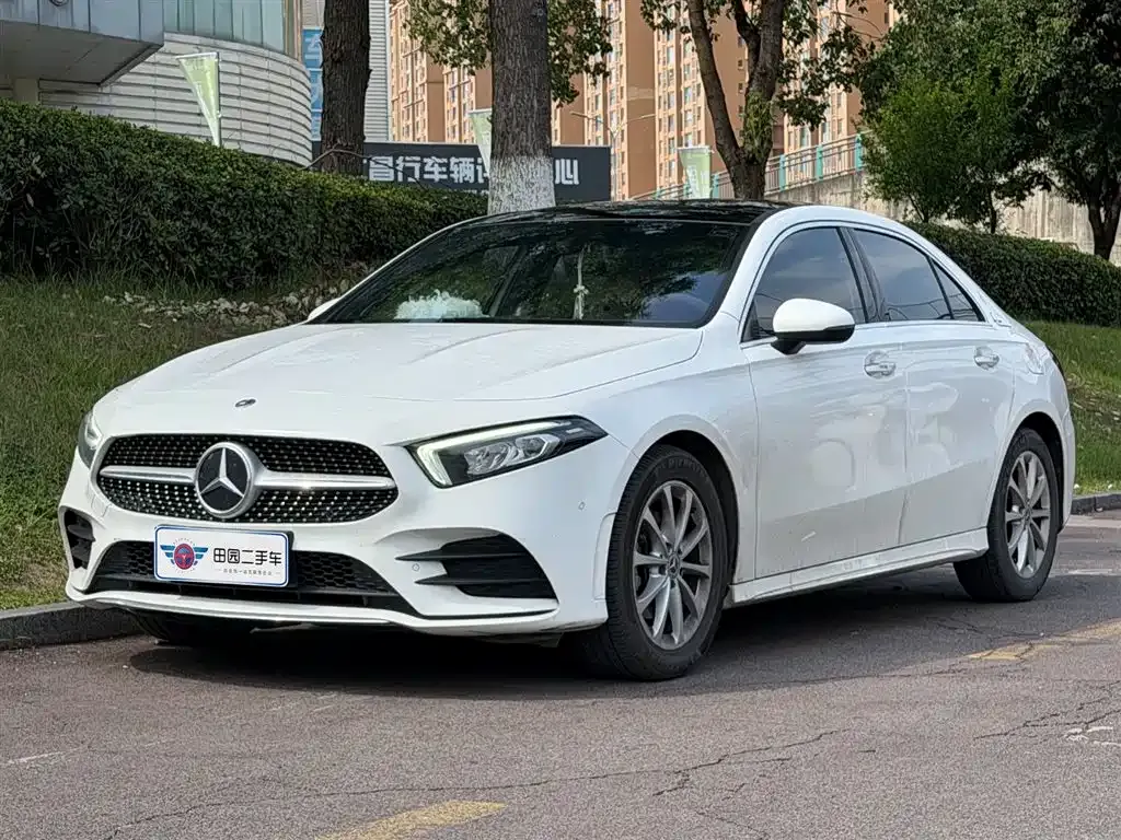 Mercedes-Benz A-Class — фото 1