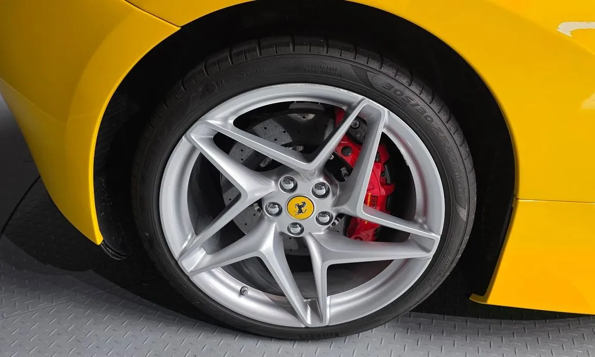 Ferrari F8 2022 из KR, фото 7