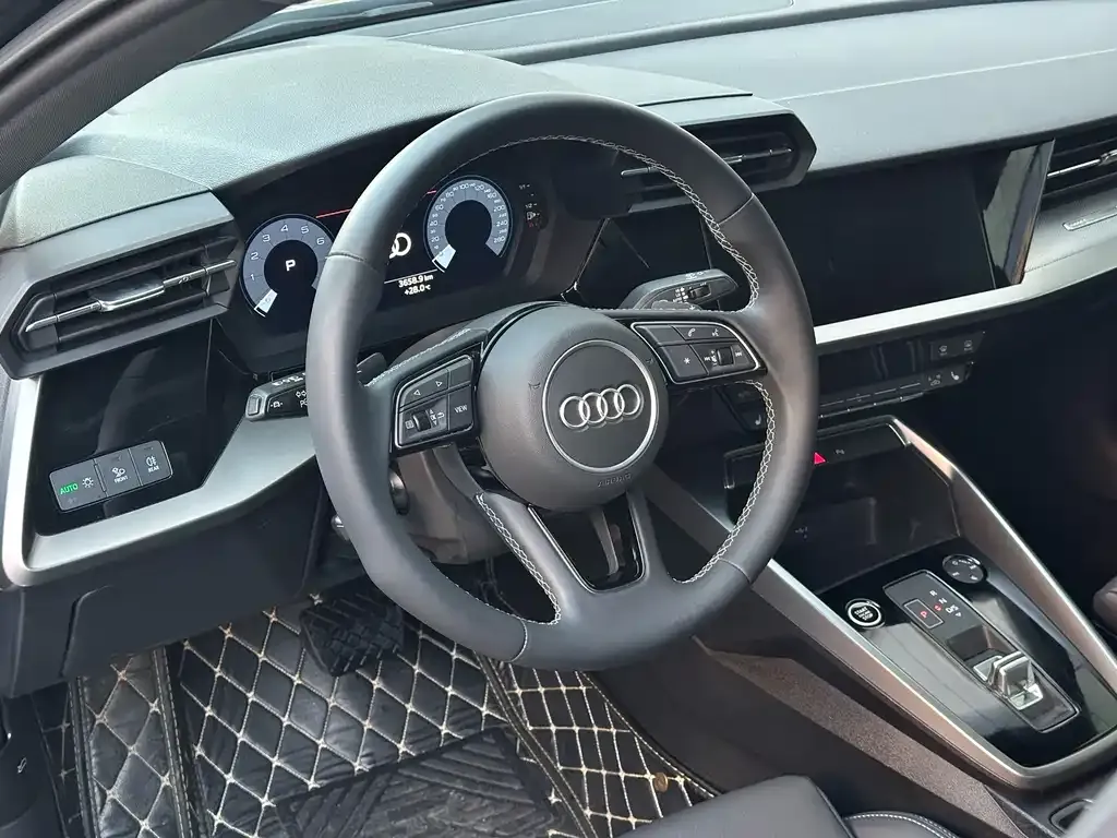 Audi A3 — фото 8