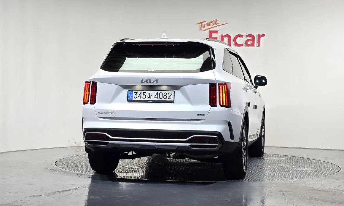 Kia Sorento — фото 9