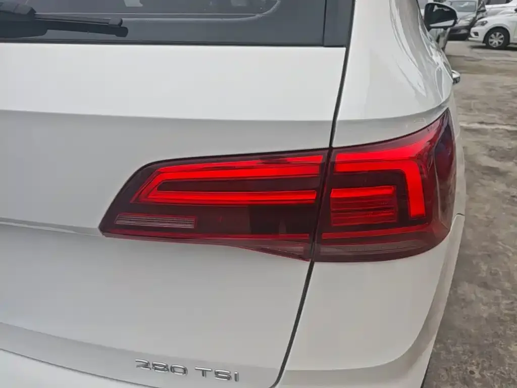 Volkswagen Tharu 2022 из CN, фото 10
