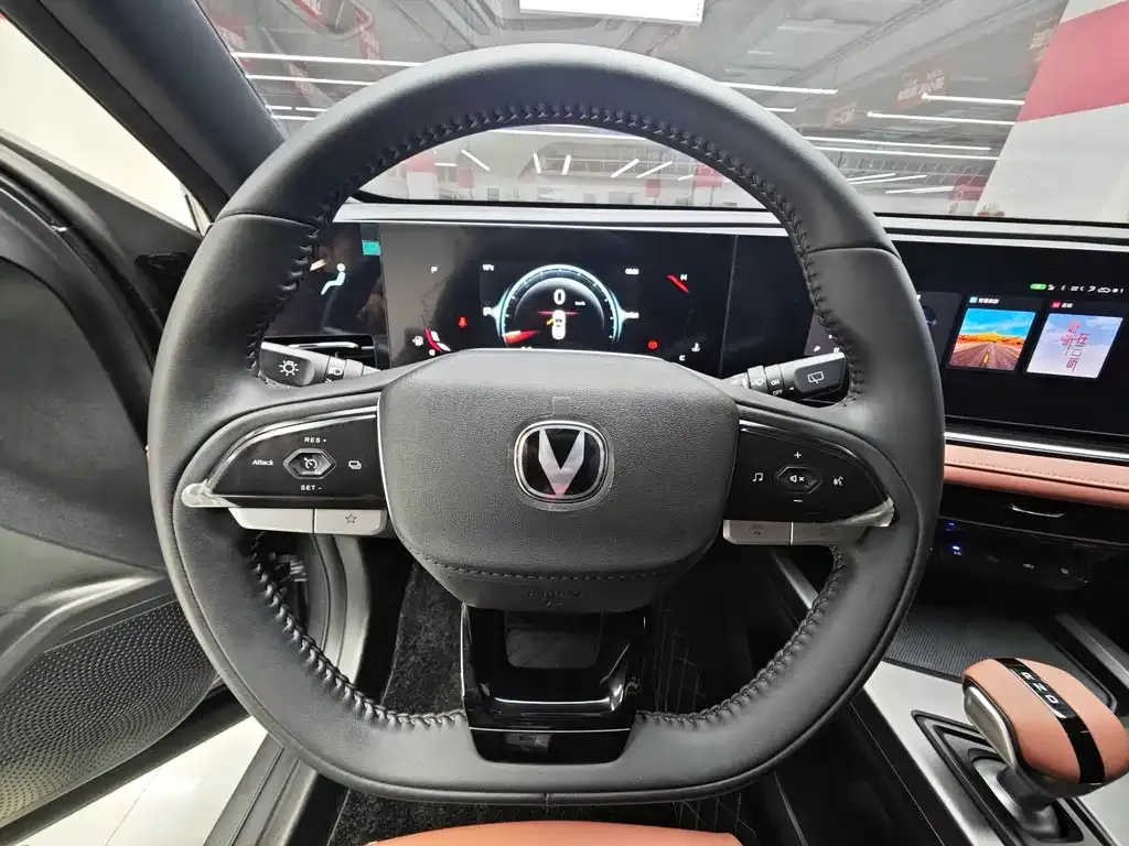 Changan X5 PLUS — фото 10