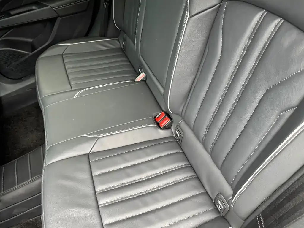 Volkswagen Passat — фото 6