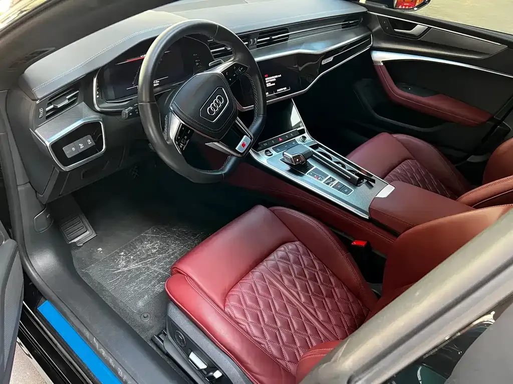 Audi A7L 2024 из CN, фото 6