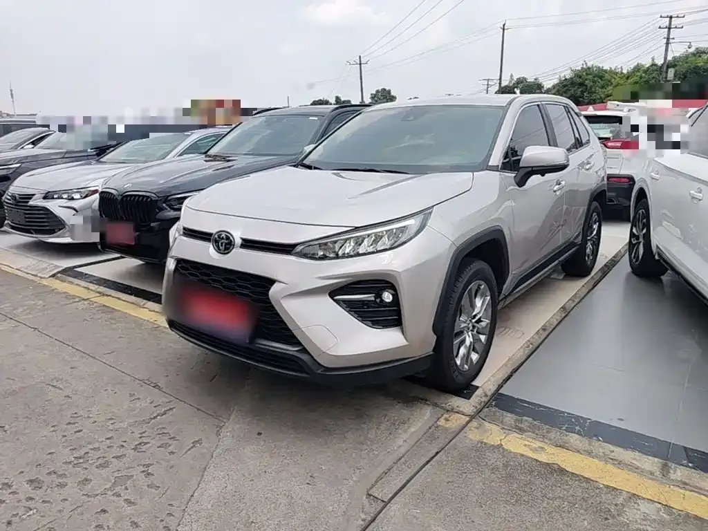 Toyota Wildlander — фото 1