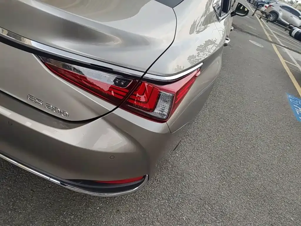 Lexus ES 2024 из CN, фото 4