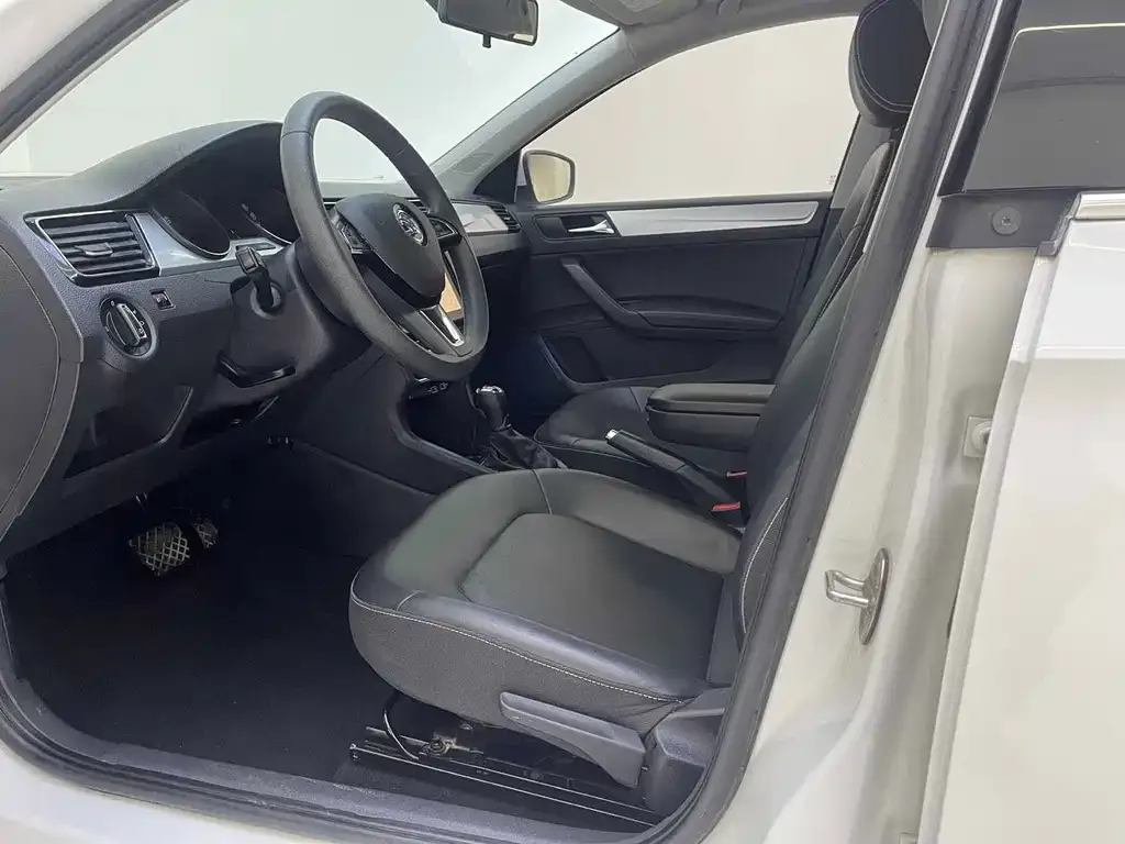 Skoda Rapid 2022 из CN, фото 7