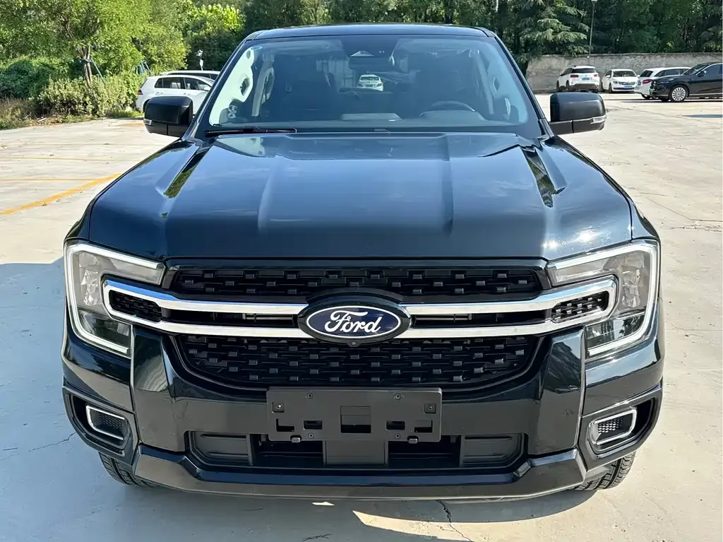 Ford Ranger — фото 1