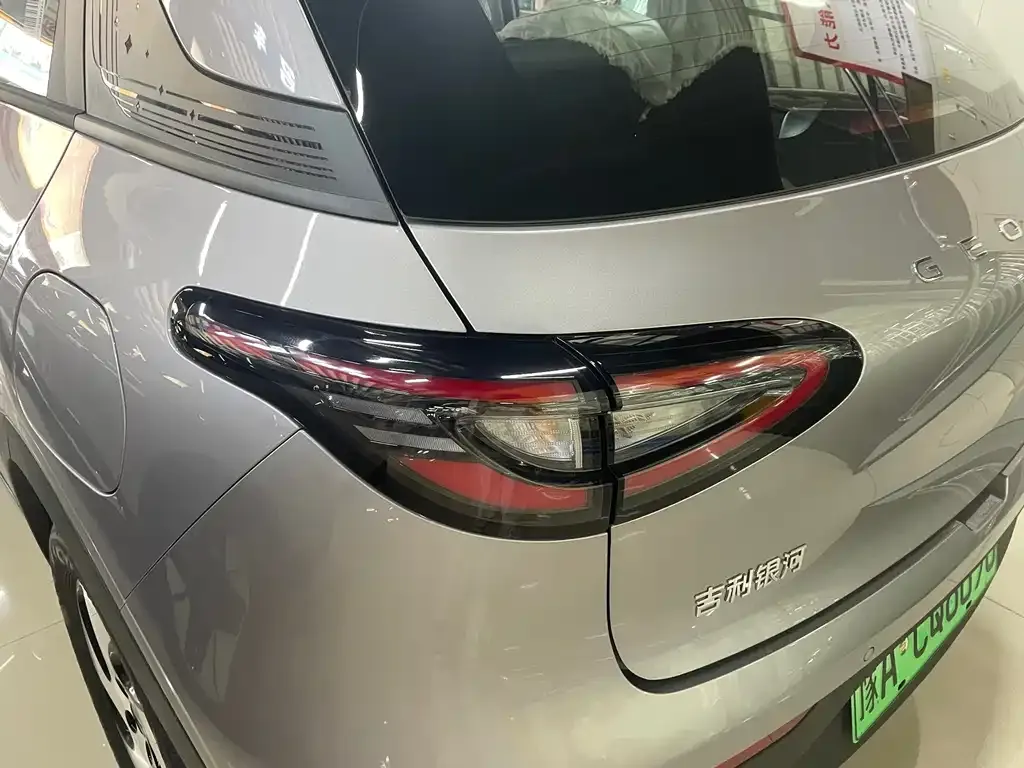Geely Starburst — фото 9