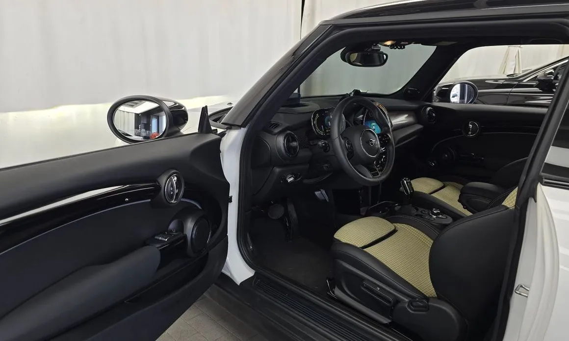 Mini Cooper 2024 из KR, фото 6