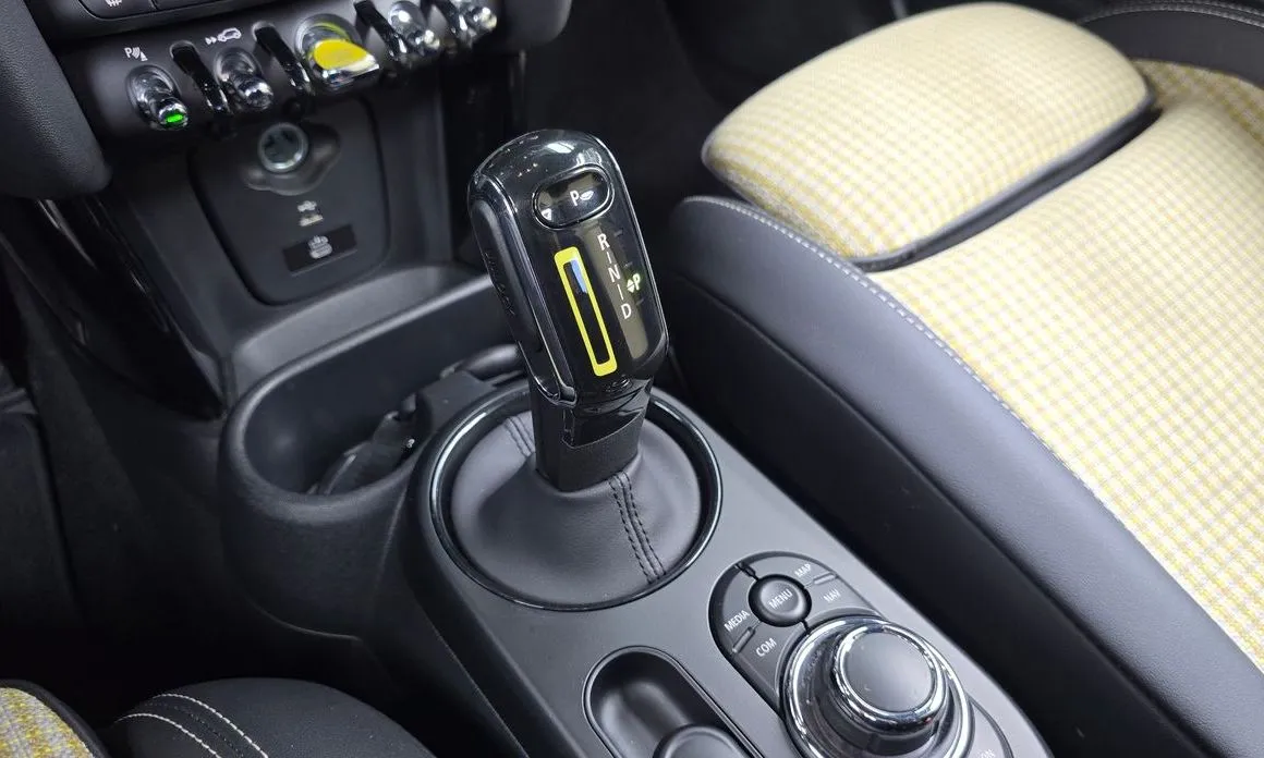 Mini Cooper 2024 из KR, фото 8