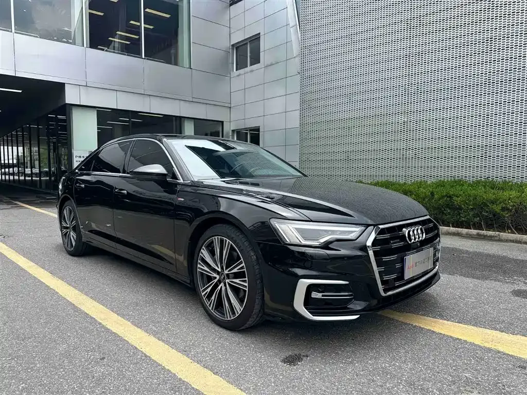 Audi A6L — фото 6