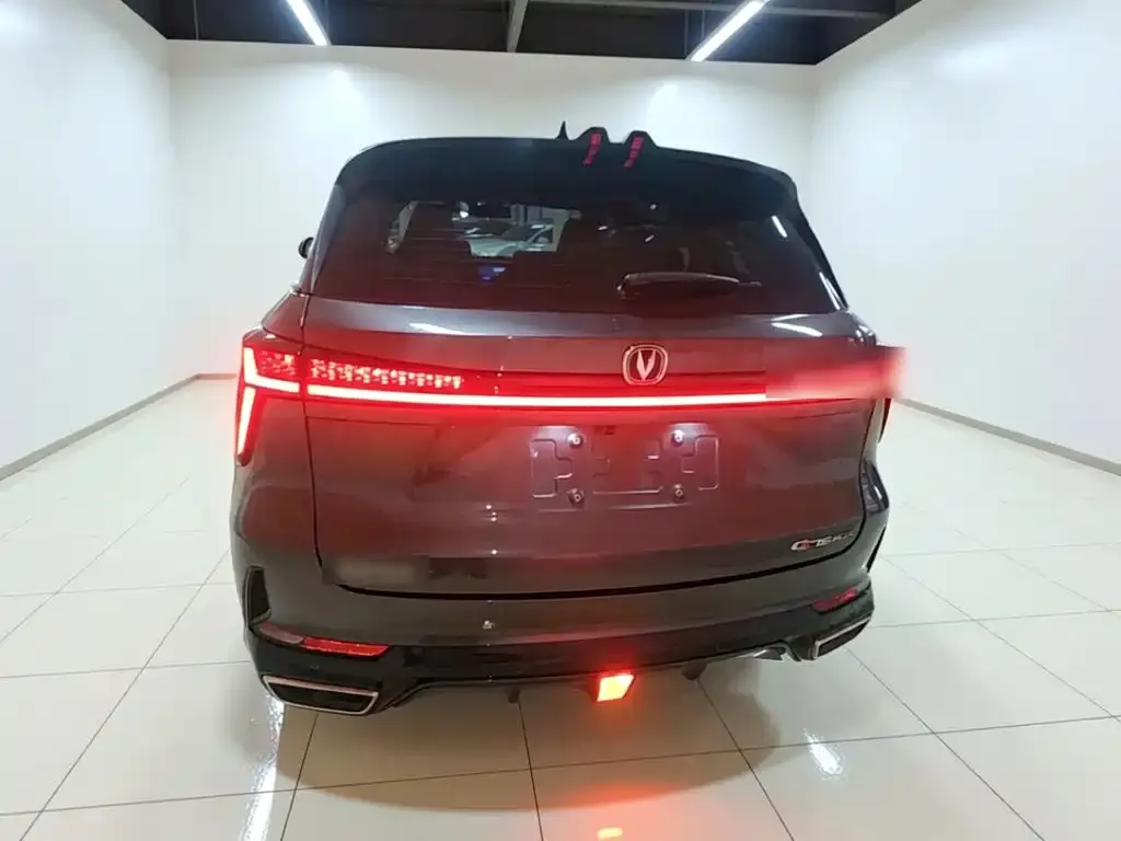 Changan CS75PLUS — фото 3