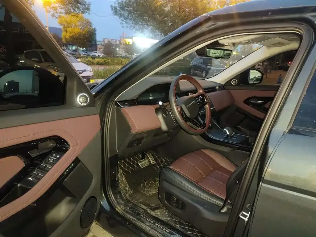Land Rover Evoque — фото 4