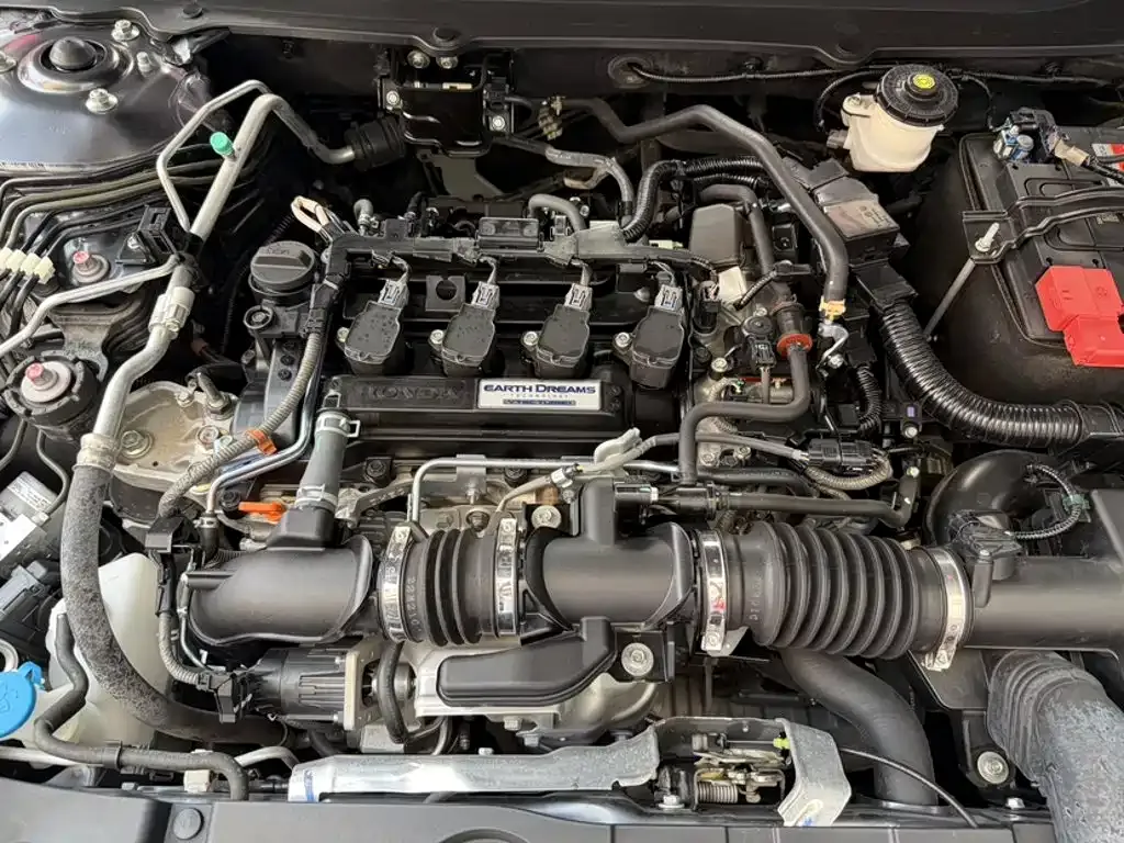Honda Accord — фото 9