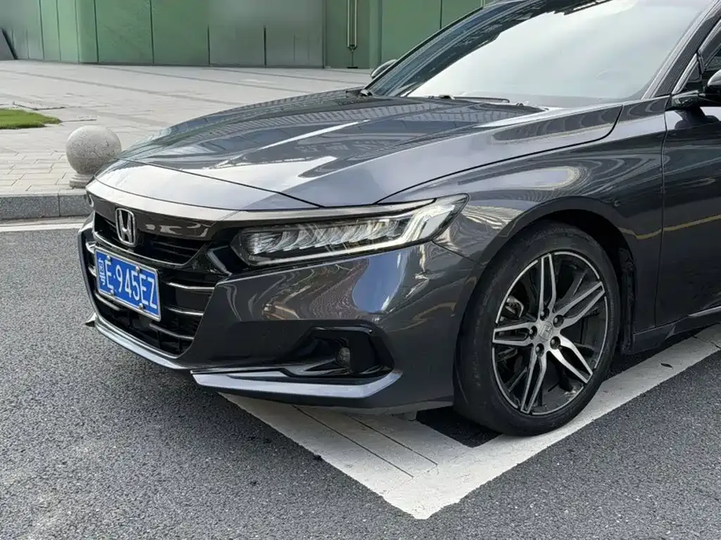 Honda Accord — фото 6