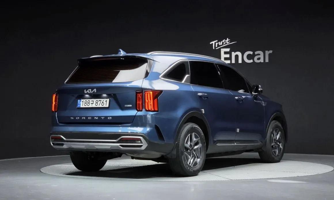 Kia Sorento — фото 7