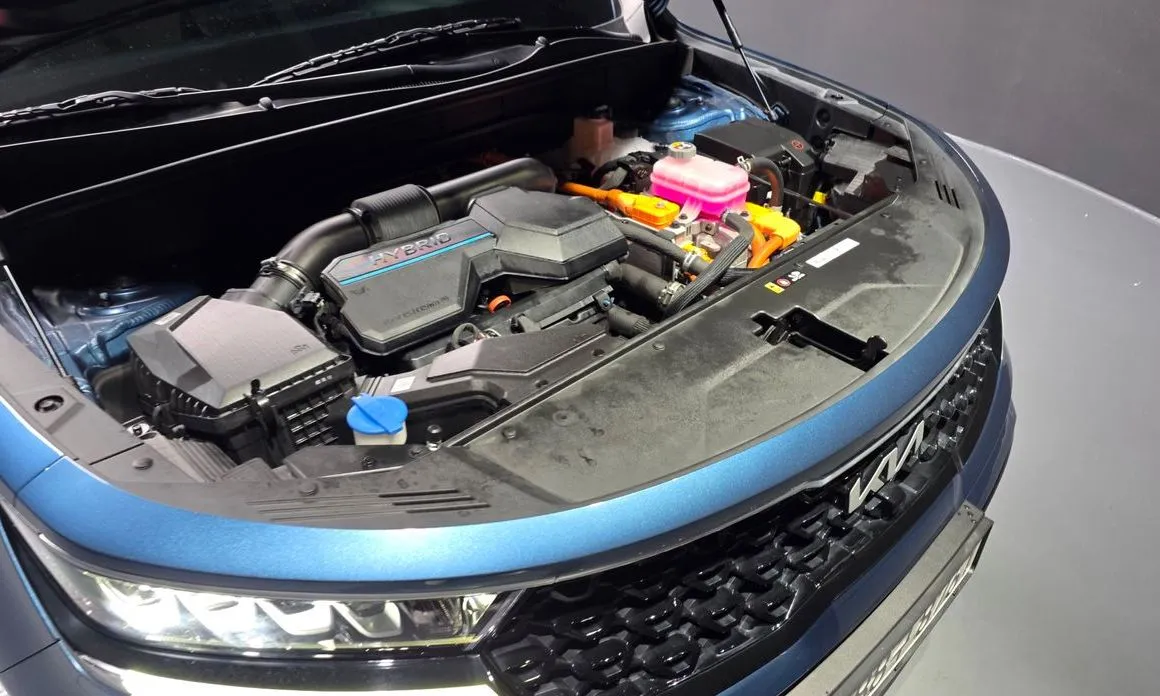 Kia Sorento — фото 9