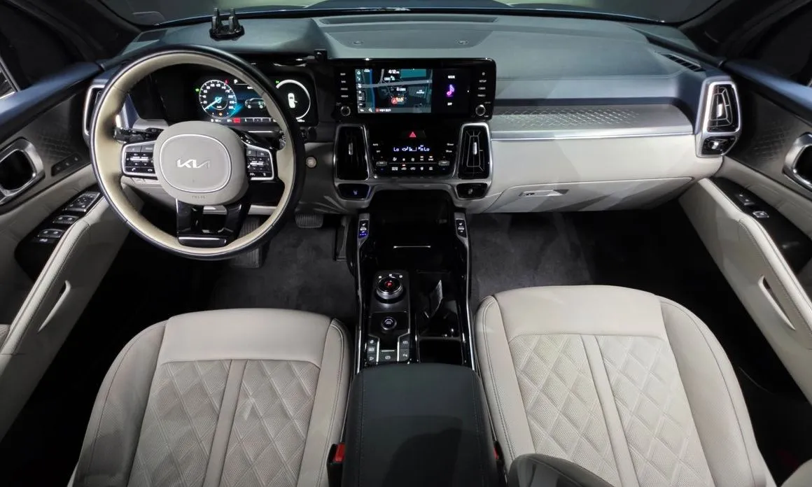 Kia Sorento — фото 10