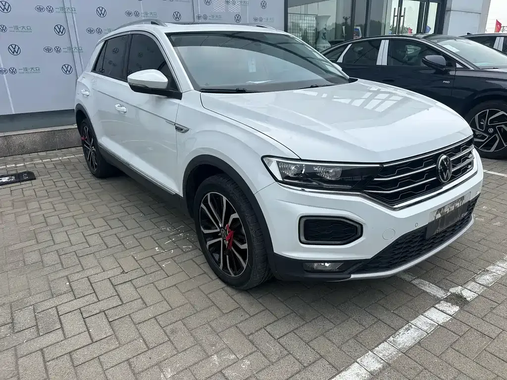 Volkswagen T-Roc — фото 4