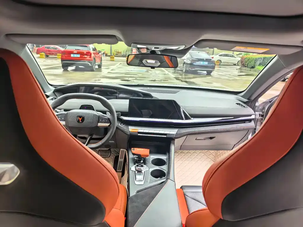 Changan UNI-V 2024 из CN, фото 3