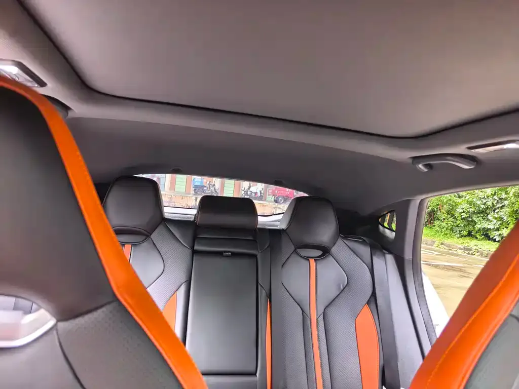 Changan UNI-V 2024 из CN, фото 2