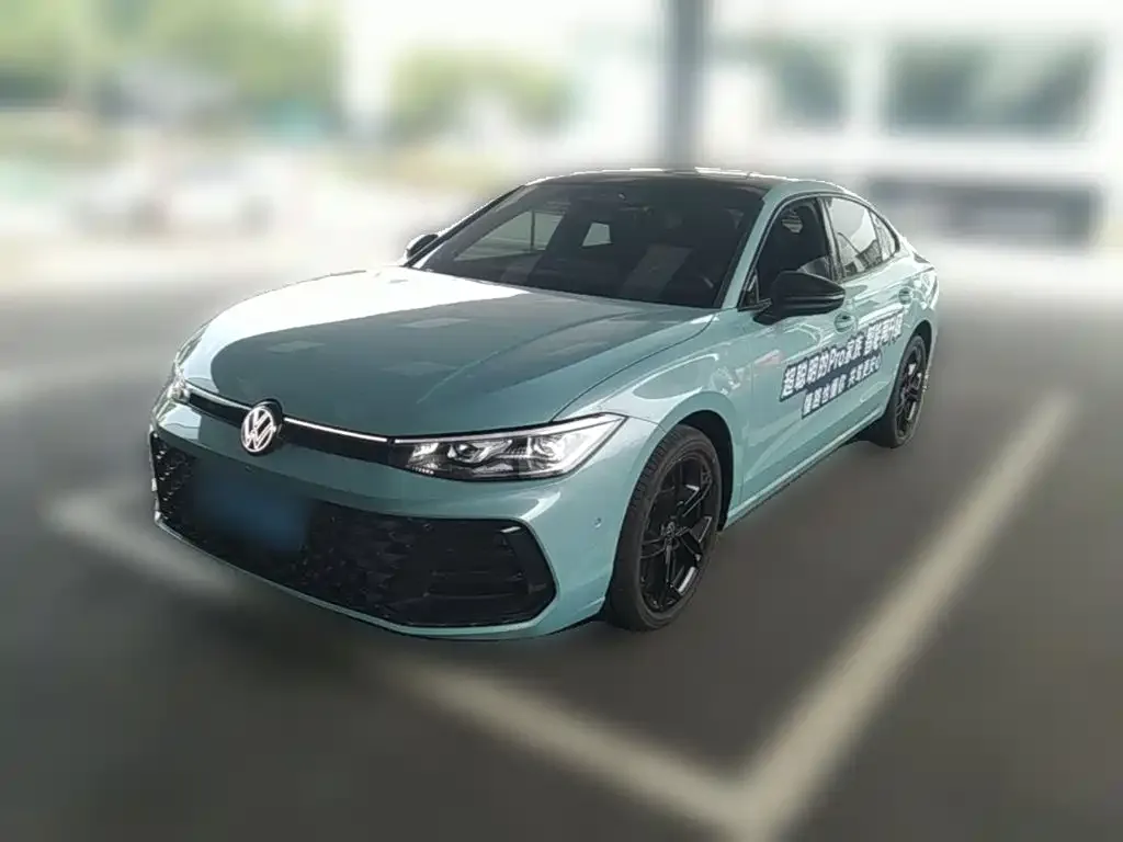 Volkswagen Passat — фото 1