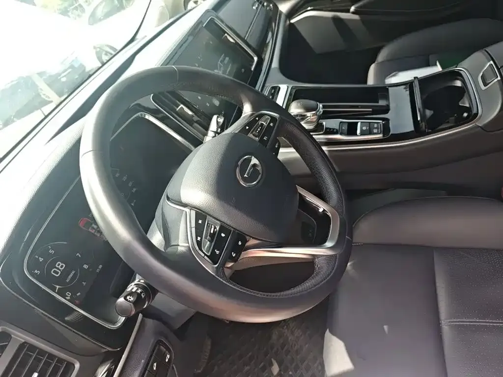 GAC Motor Trumpchi M8 — фото 10