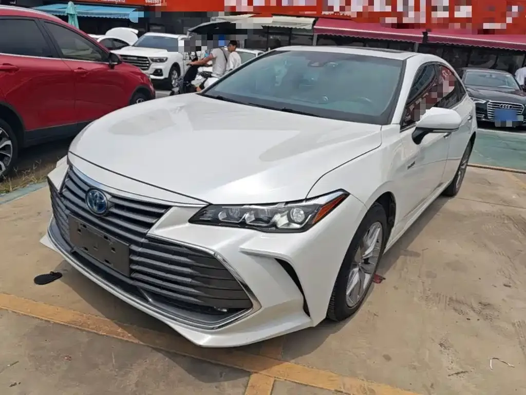 Toyota Avalon — фото 10