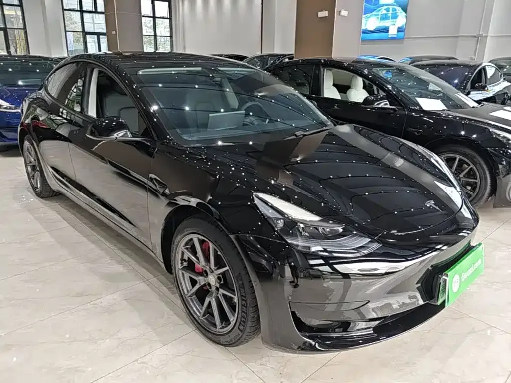 Tesla Model 3 — фото 6