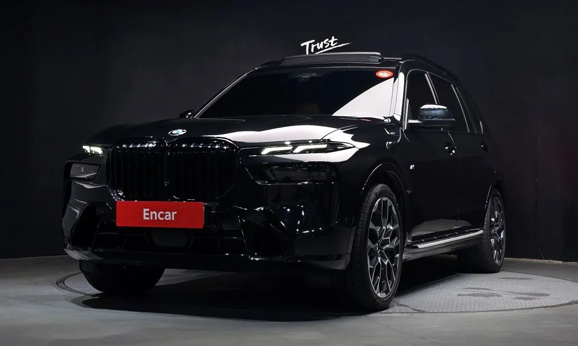BMW X7 — фото 1