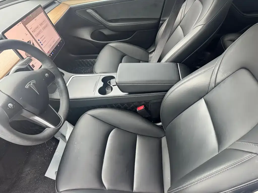 Tesla Model 3 — фото 5