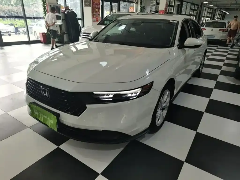 Honda Accord — фото 5
