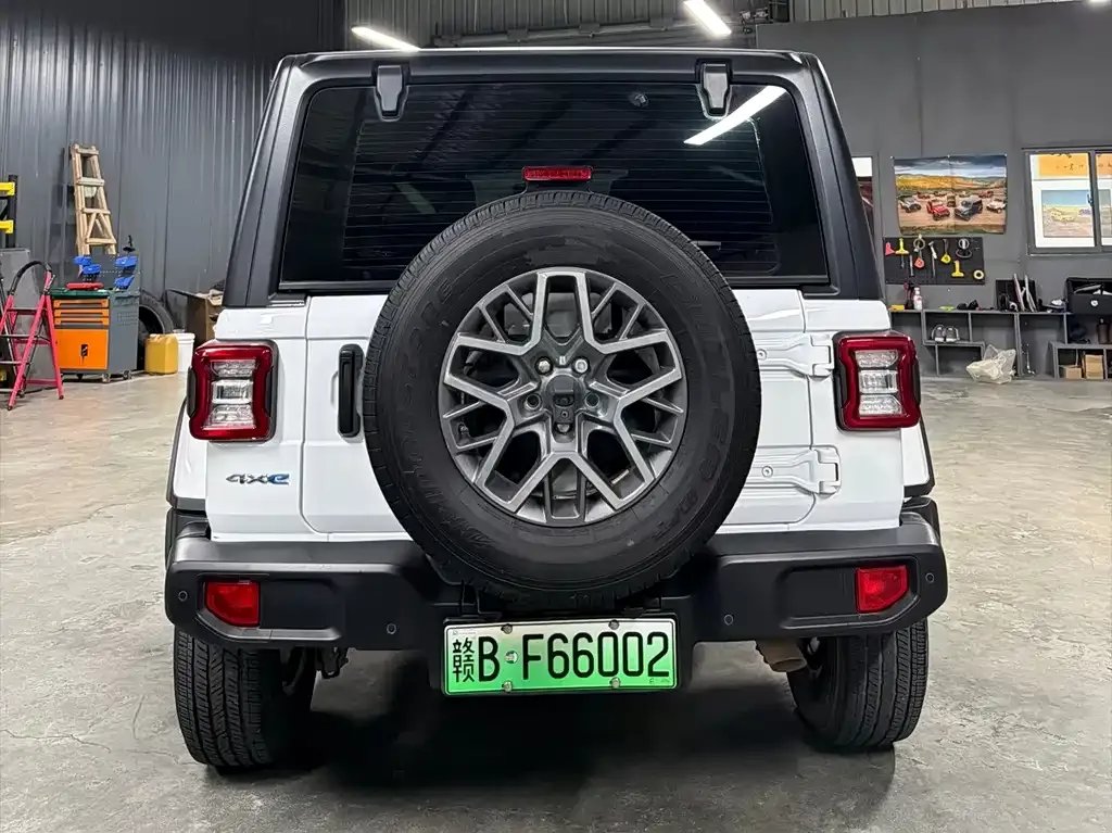 Jeep Wrangler PHEV 2021 из CN, фото 7