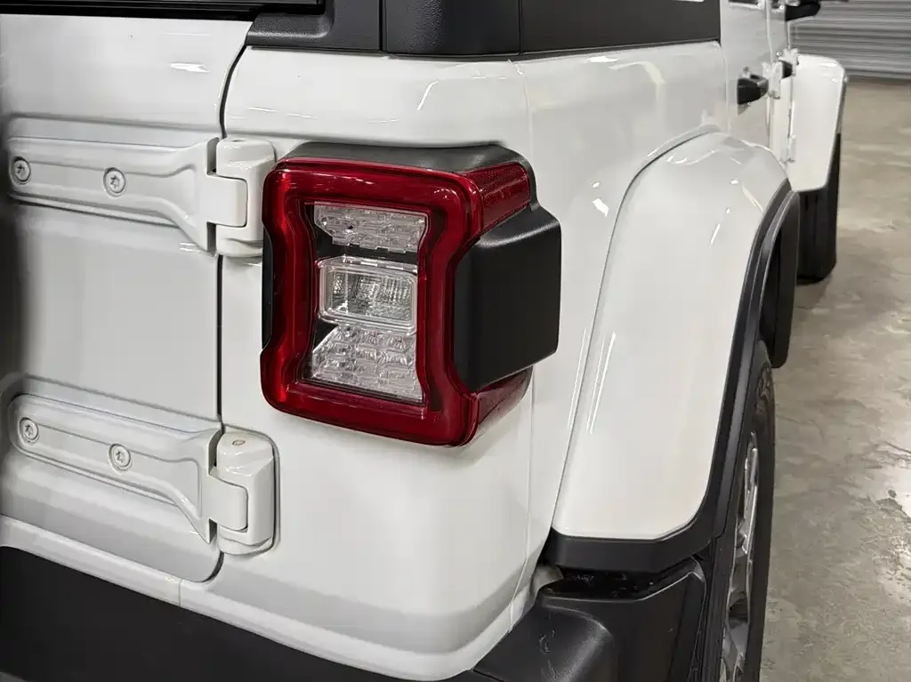 Jeep Wrangler PHEV 2021 из CN, фото 2