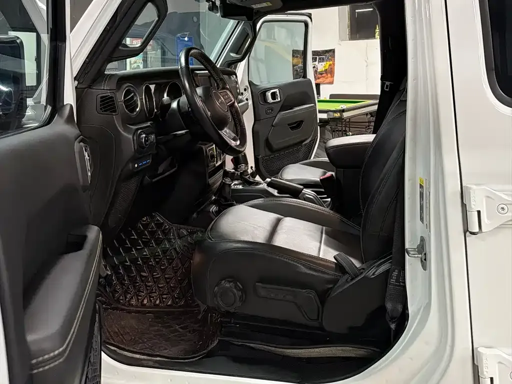 Jeep Wrangler PHEV 2021 из CN, фото 5