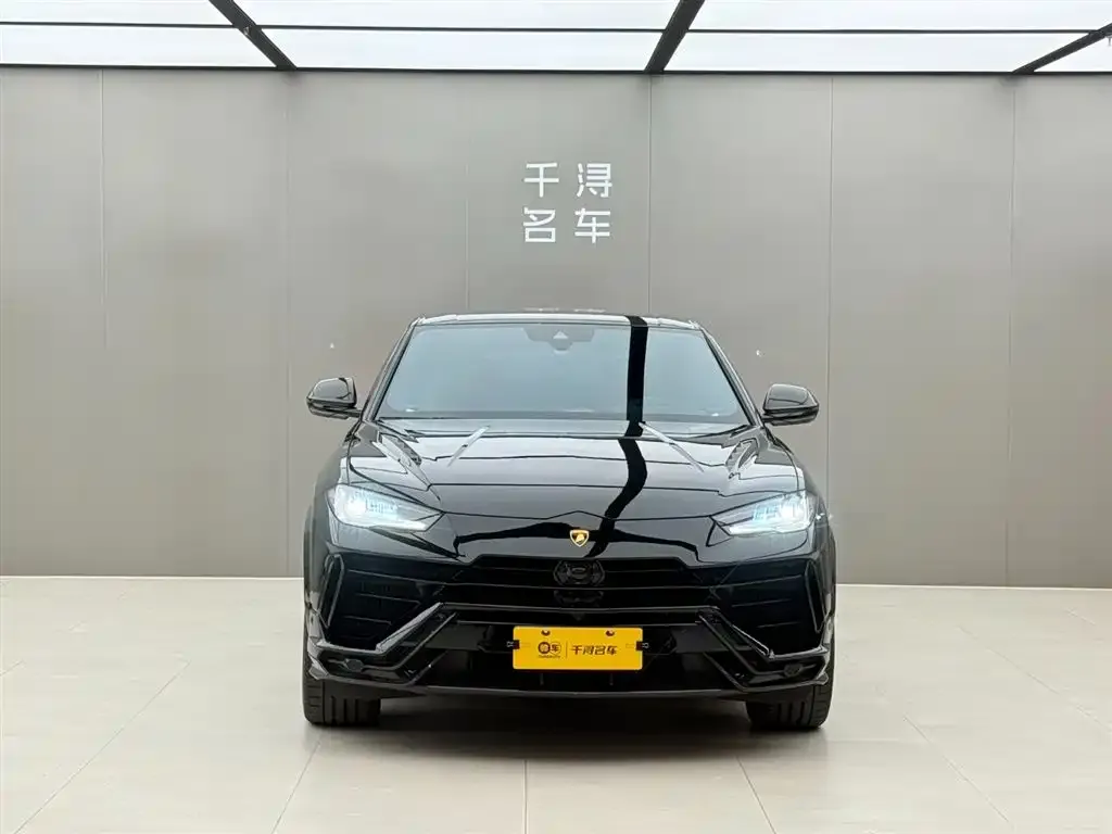 Lamborghini Urus — фото 2