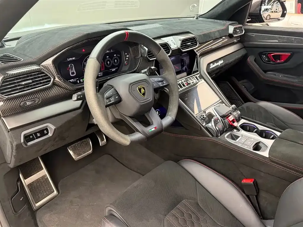 Lamborghini Urus — фото 10