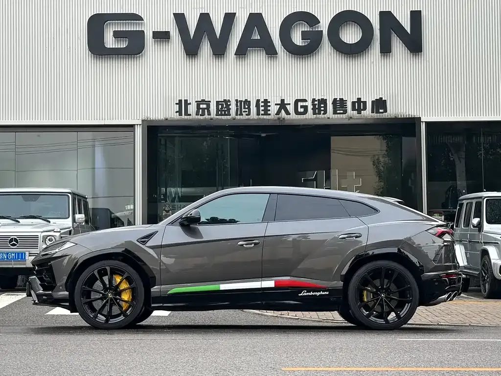 Lamborghini Urus — фото 2