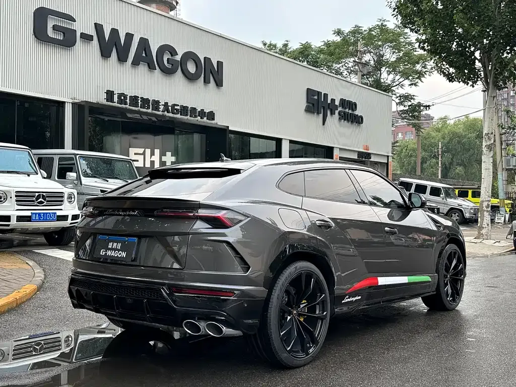 Lamborghini Urus — фото 6
