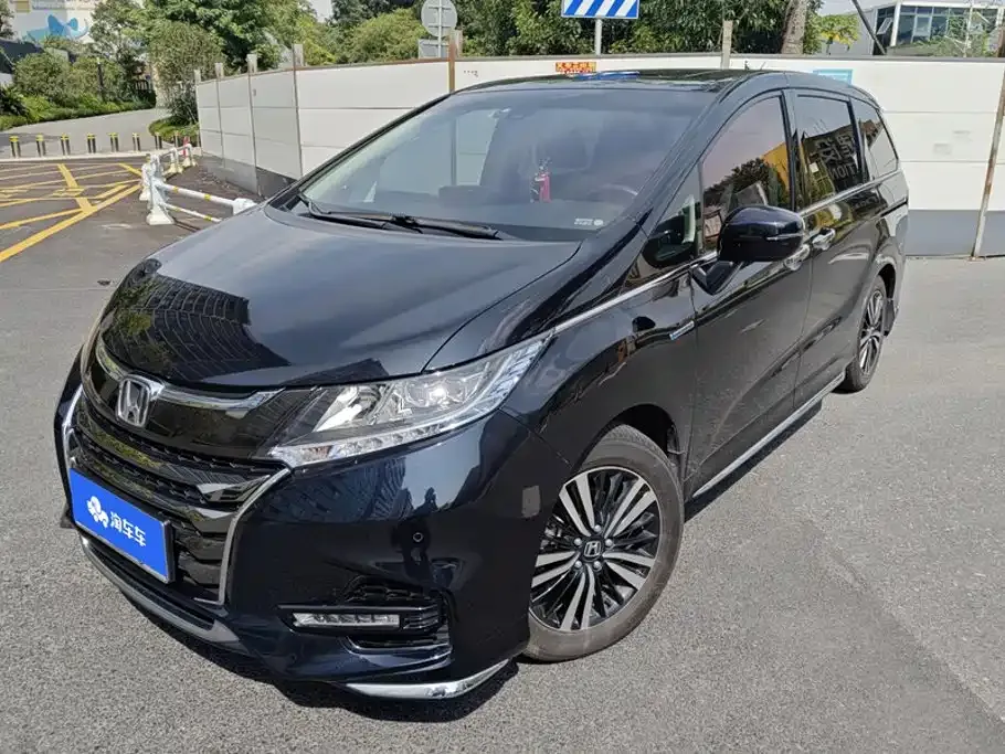 Honda Odyssey — фото 1