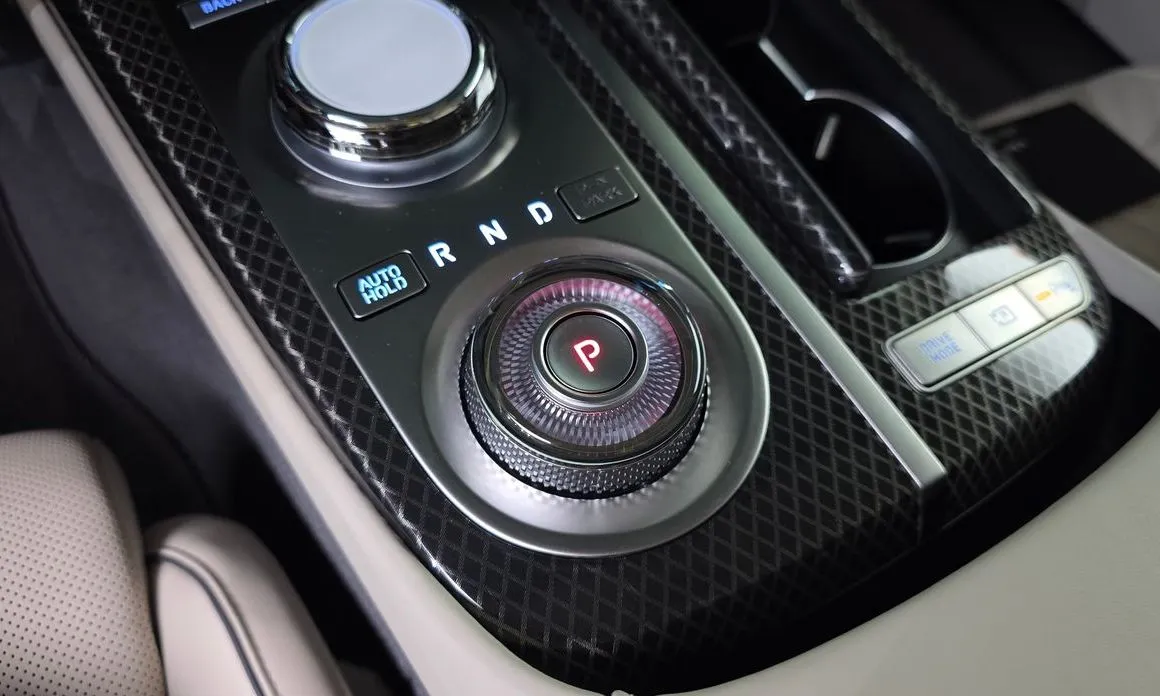 Genesis G80 — фото 9